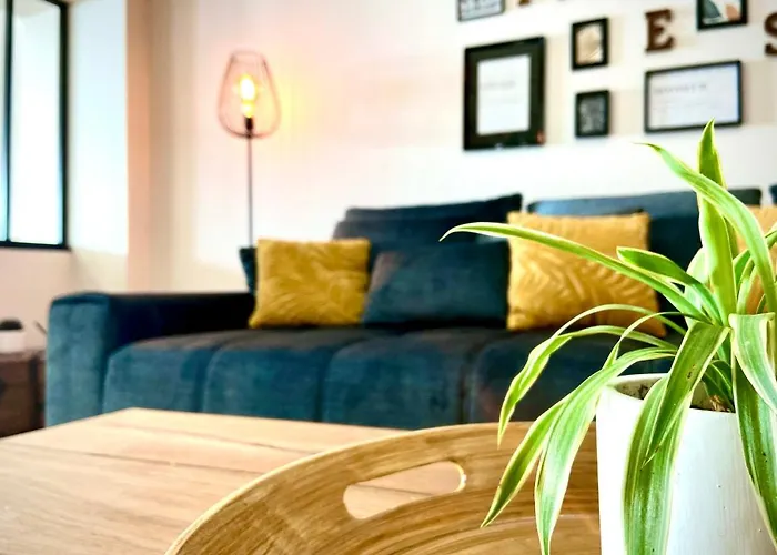 Le Loft - P4 avec bain jacuzzi et Sauna parking